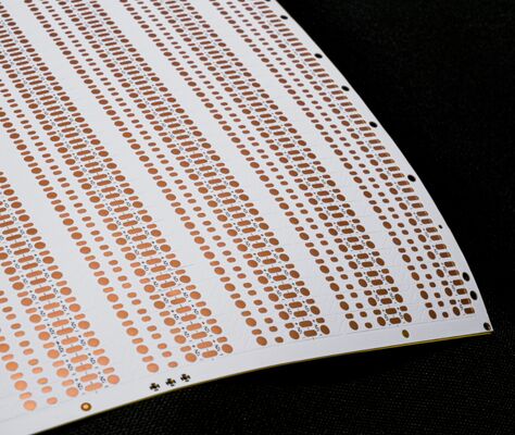 購入 LED ストリップ 5MM SMD2835 LED ストリップ ボード | 120LED/M 電気めっきフレキシブル PCB online manufacture