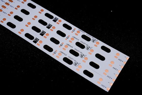 LED 2835 ホールアウト 2835-60leds/M-8*503-24V 双面型FPC 柔軟な印刷回路板組 LEDライトストライプのためのFPPCB