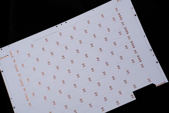 LED腰帯PCBの火災保護レベルV0を持つカスタマイズ可能な二層FPC柔軟回路板